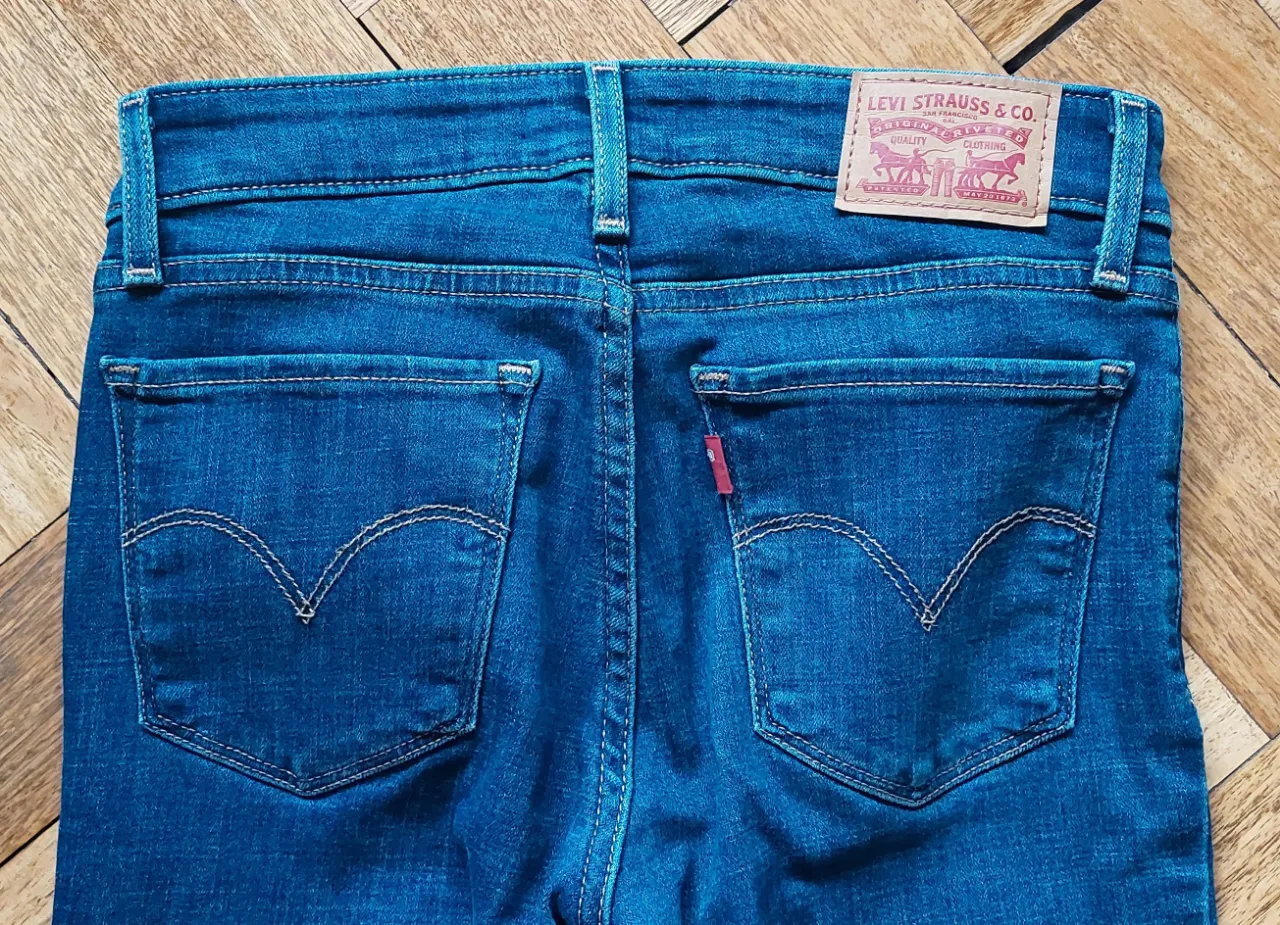 Jean Levi's - imagen 4