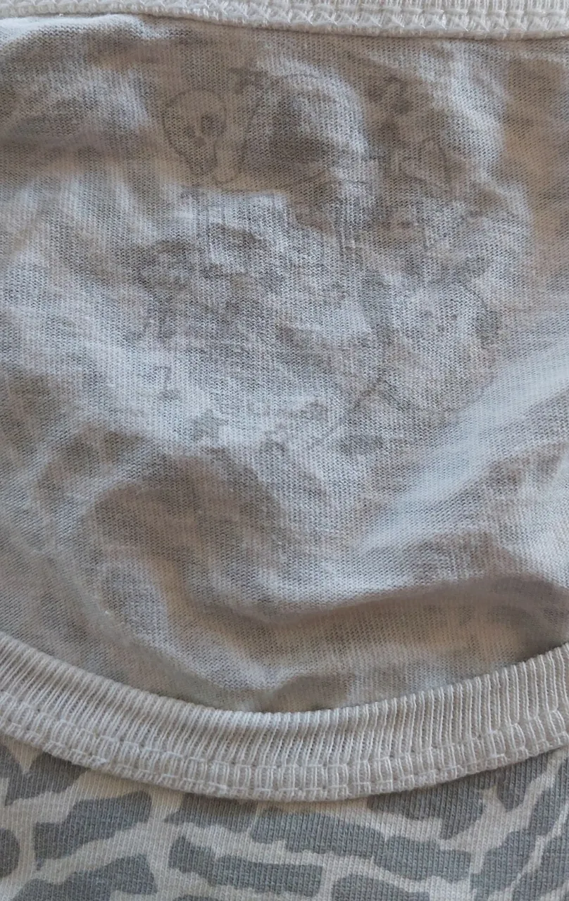 Remera Lost - imagen 4