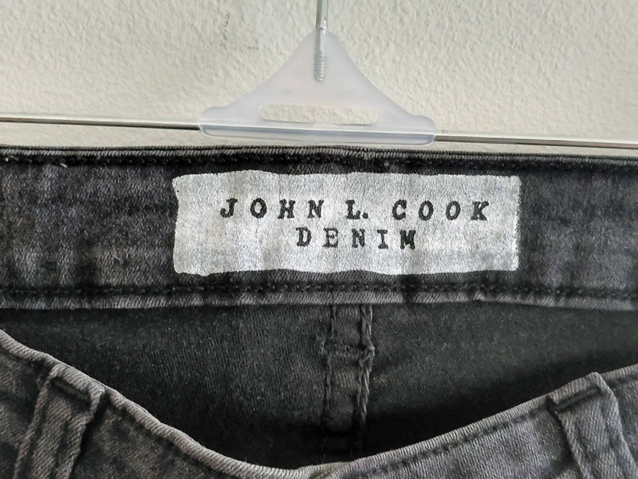 Jean JOHN L. COOK - imagen 5