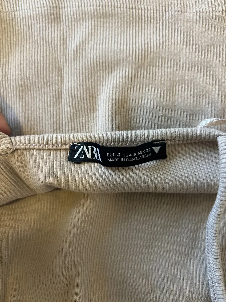 Top Zara - Vista 3