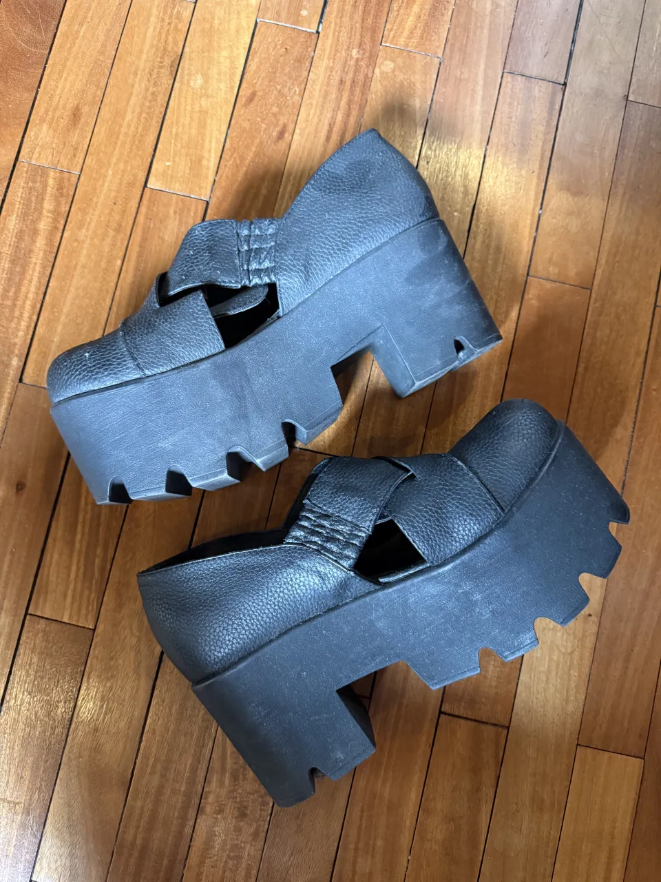 Zapatos Sarkany - imagen 3