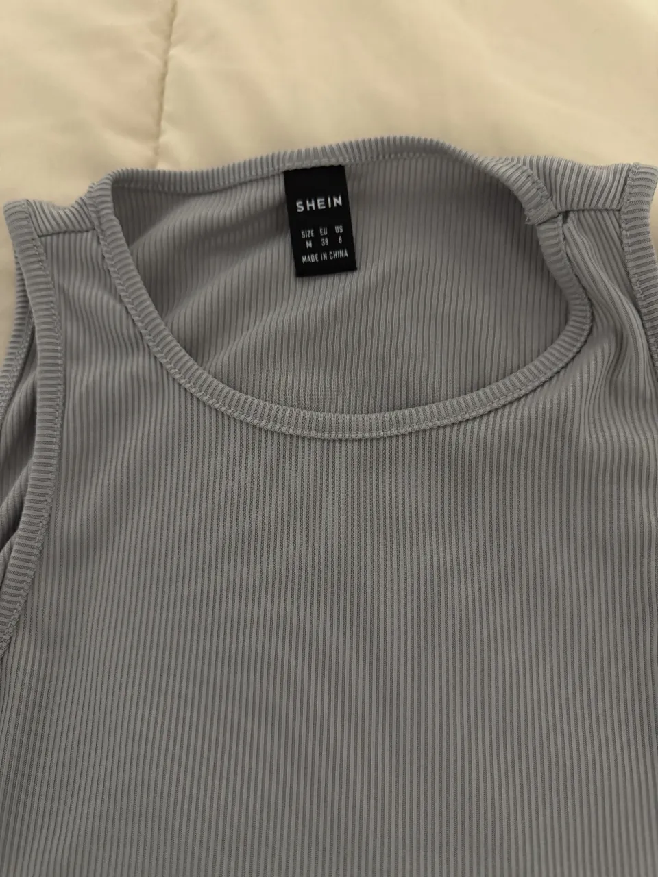 Musculosa Shein - imagen 3