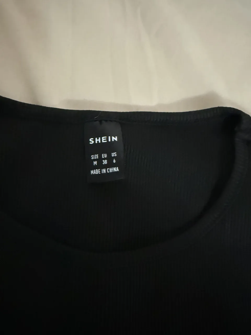 Musculosa Shein - imagen 2