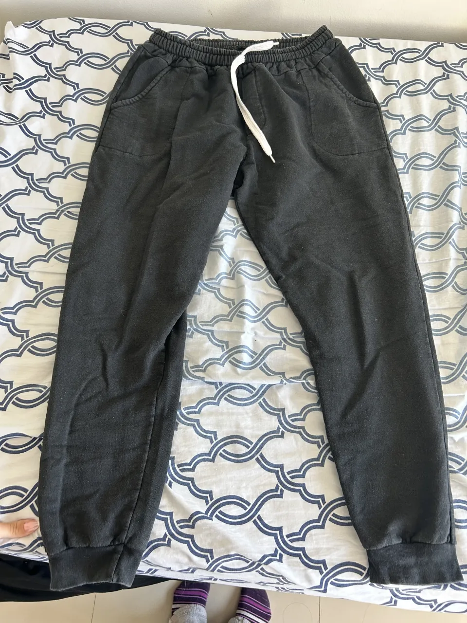Pantalón A ≠