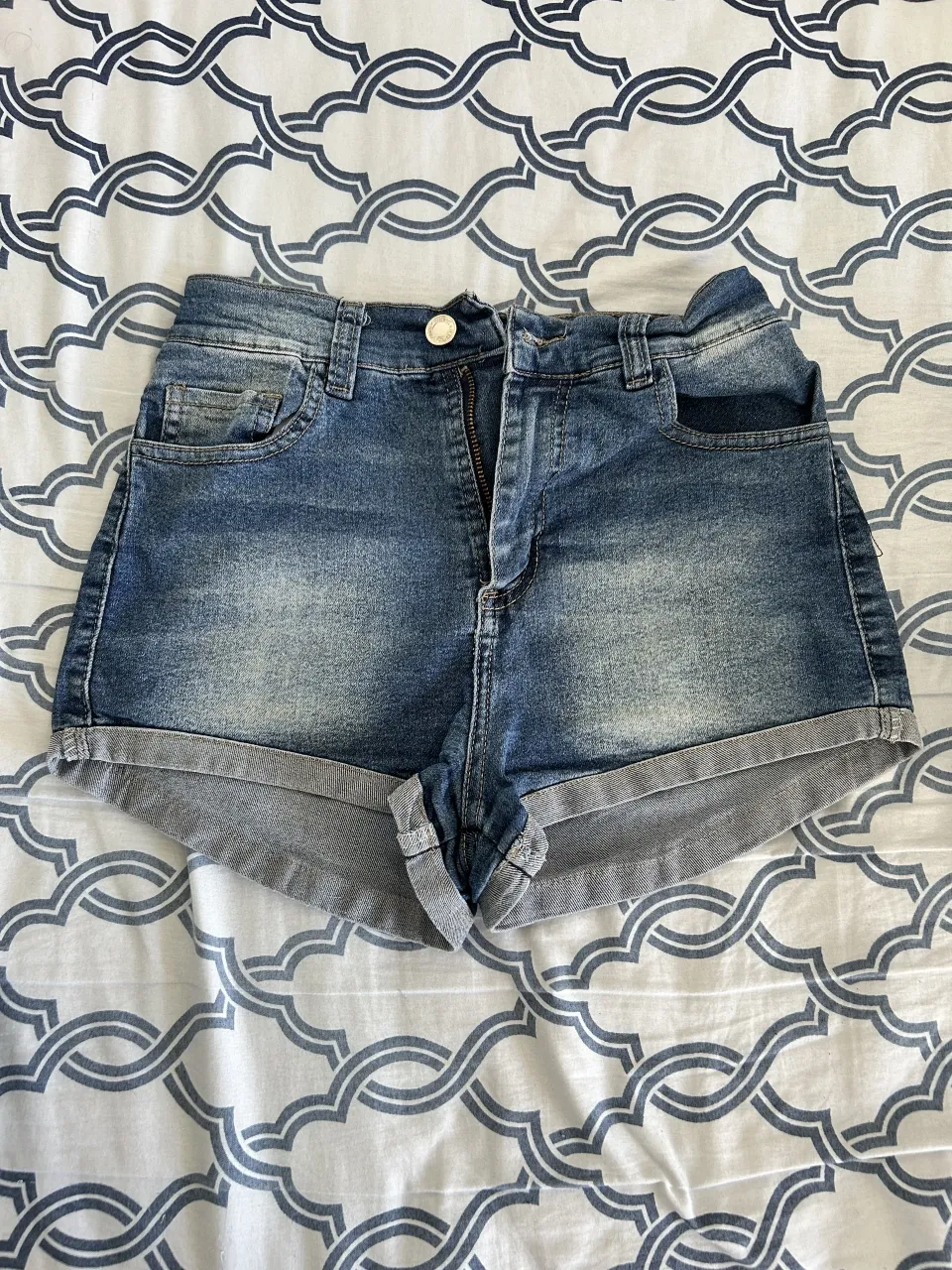 Short A ≠ - imagen 1