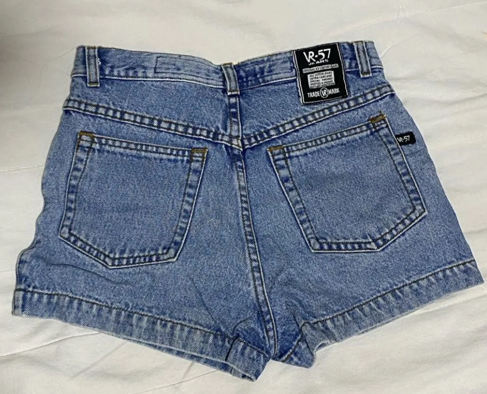 Short A ≠ - imagen 2
