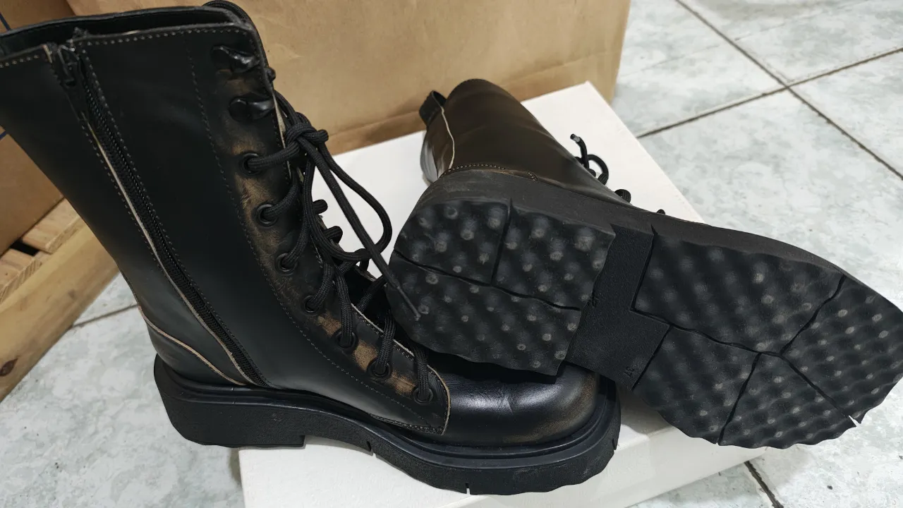 Borcegos Sarkany - imagen 1