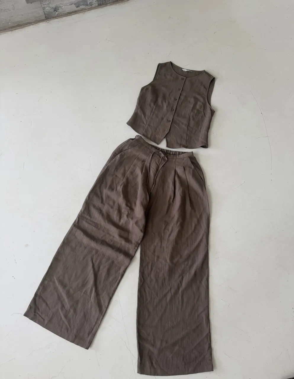 Pantalón Stradivarius - imagen 1