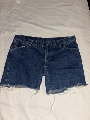 Levi's