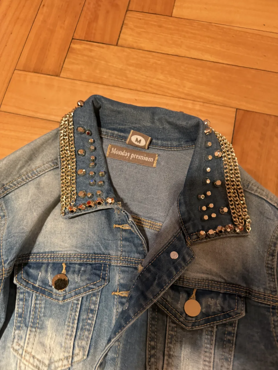 Campera A ≠ - imagen 2