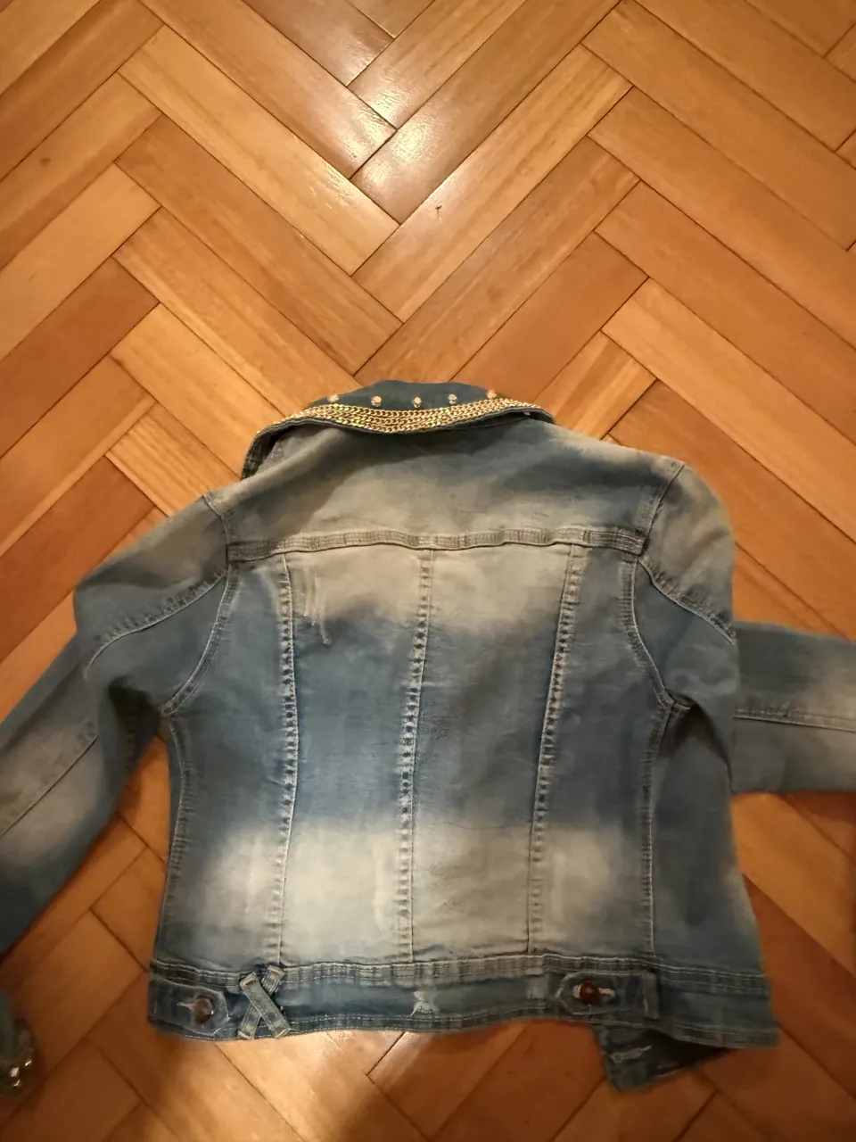 Campera A ≠ - imagen 3