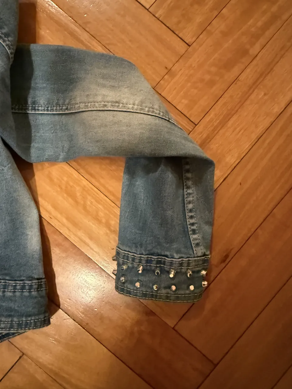 Campera A ≠ - imagen 4