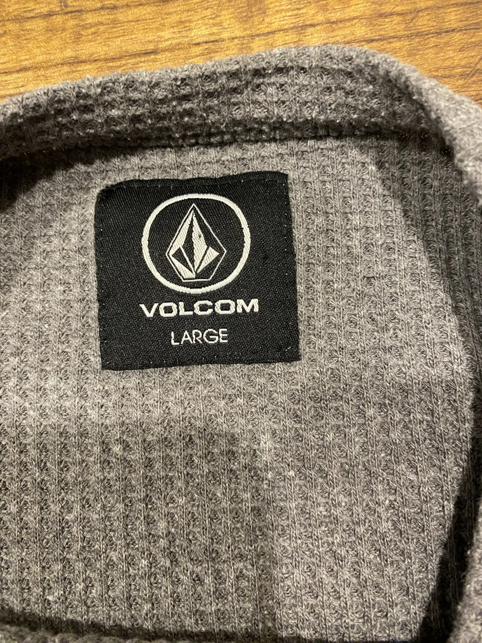 Buzo Volcom - imagen 3