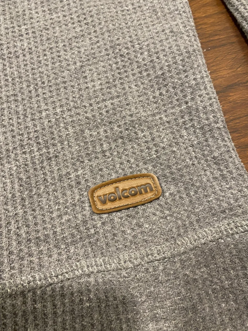 Buzo Volcom - imagen 4
