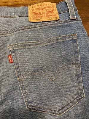 Levi's