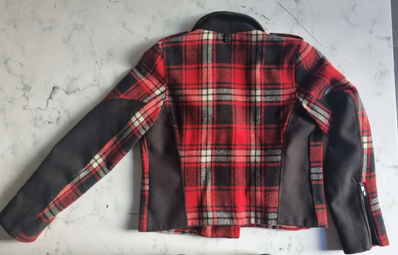 Campera Kosiuko - imagen 4