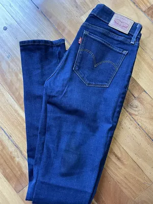Levi's