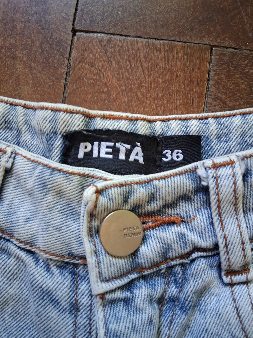 Short PIETA - imagen 2