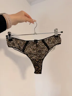 Tezenis