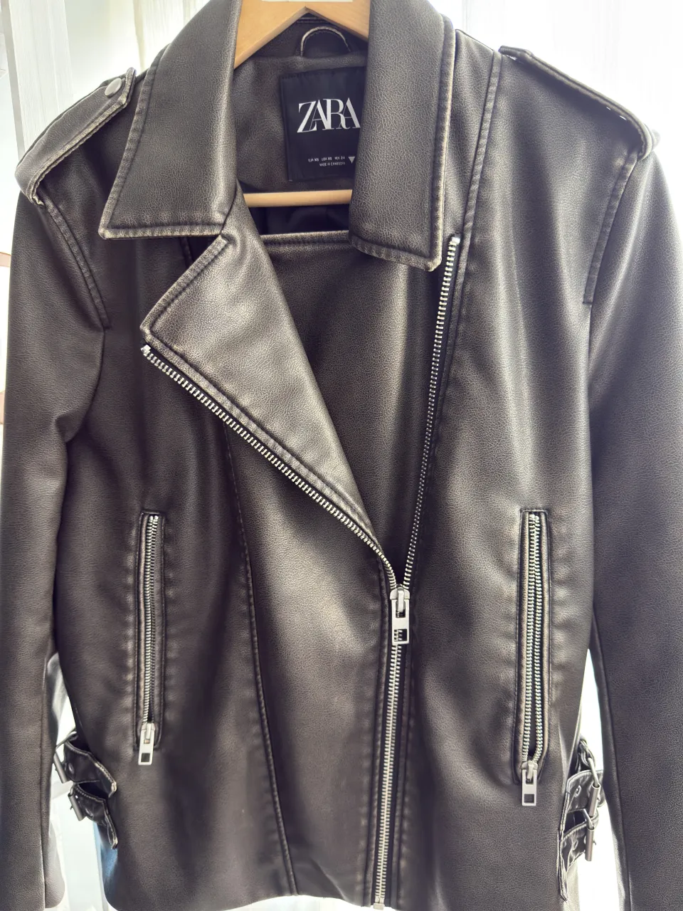 Campera Zara - Vista 3