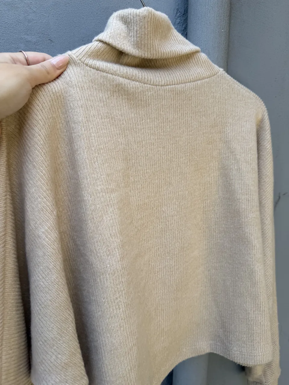 Polera A ≠ - imagen 1