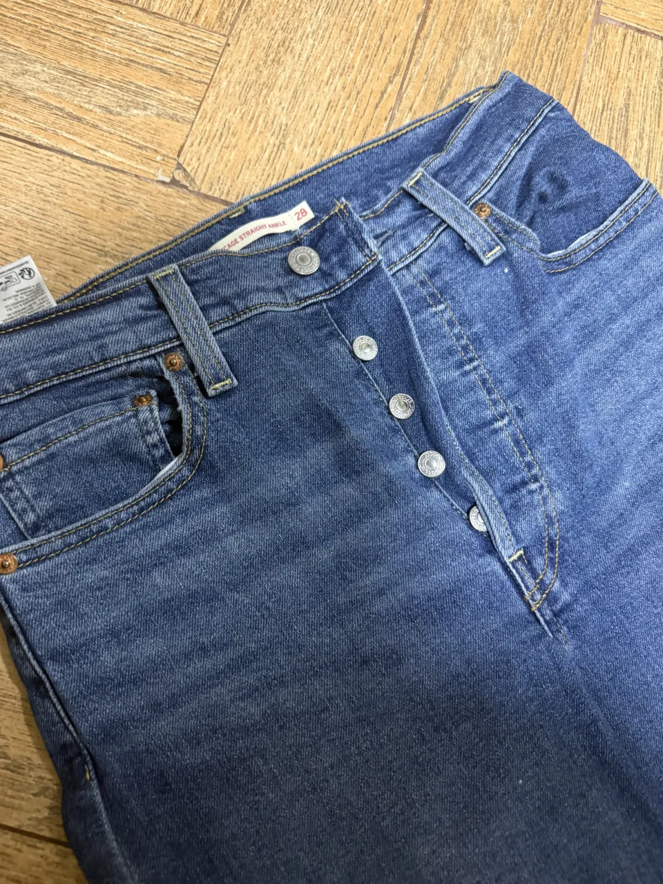 Jean Levi's - imagen 3