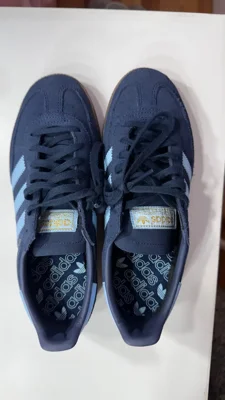 adidas · Talle AR 37