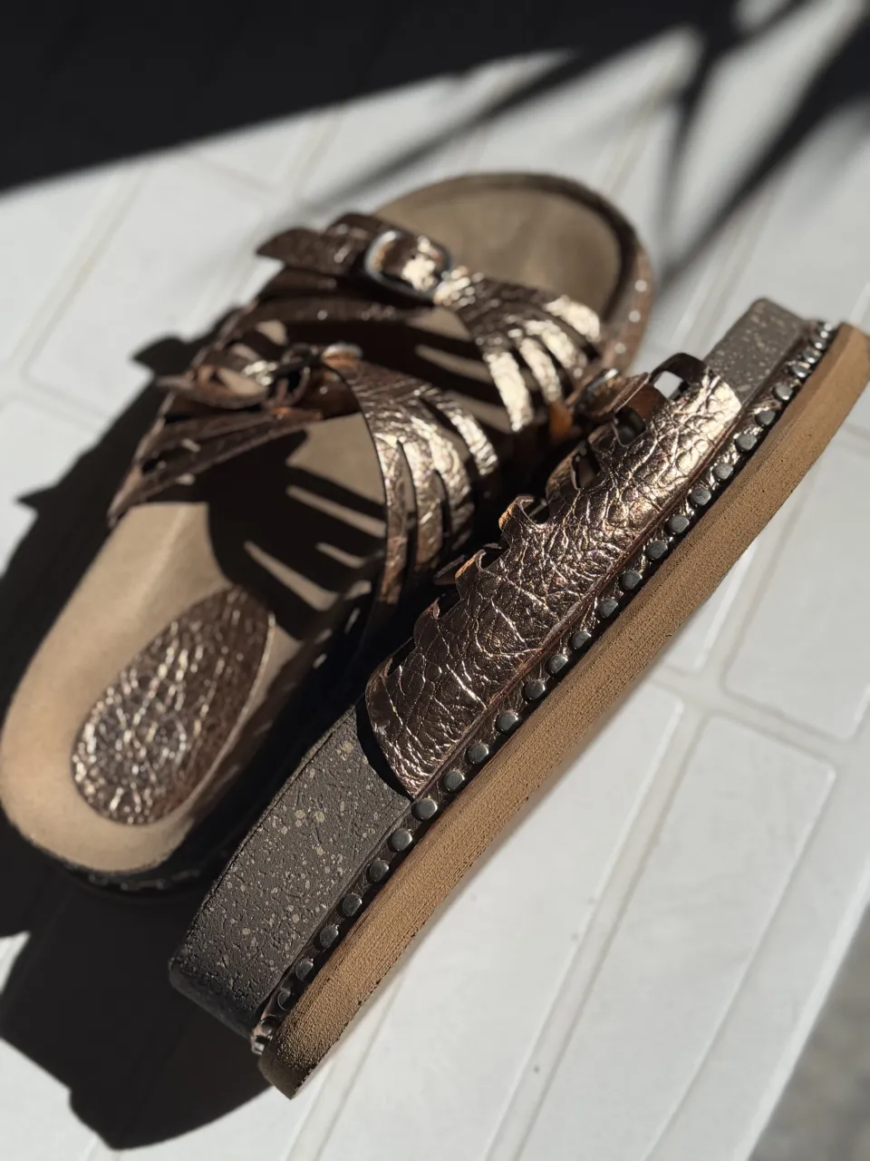 Sandalias A ≠ - imagen 3