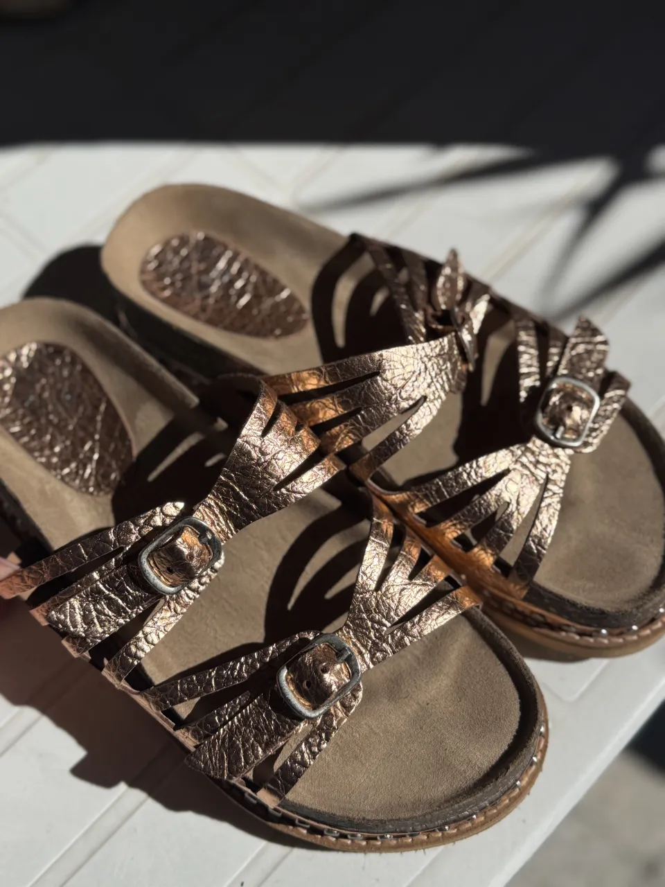 Sandalias A ≠ - imagen 1