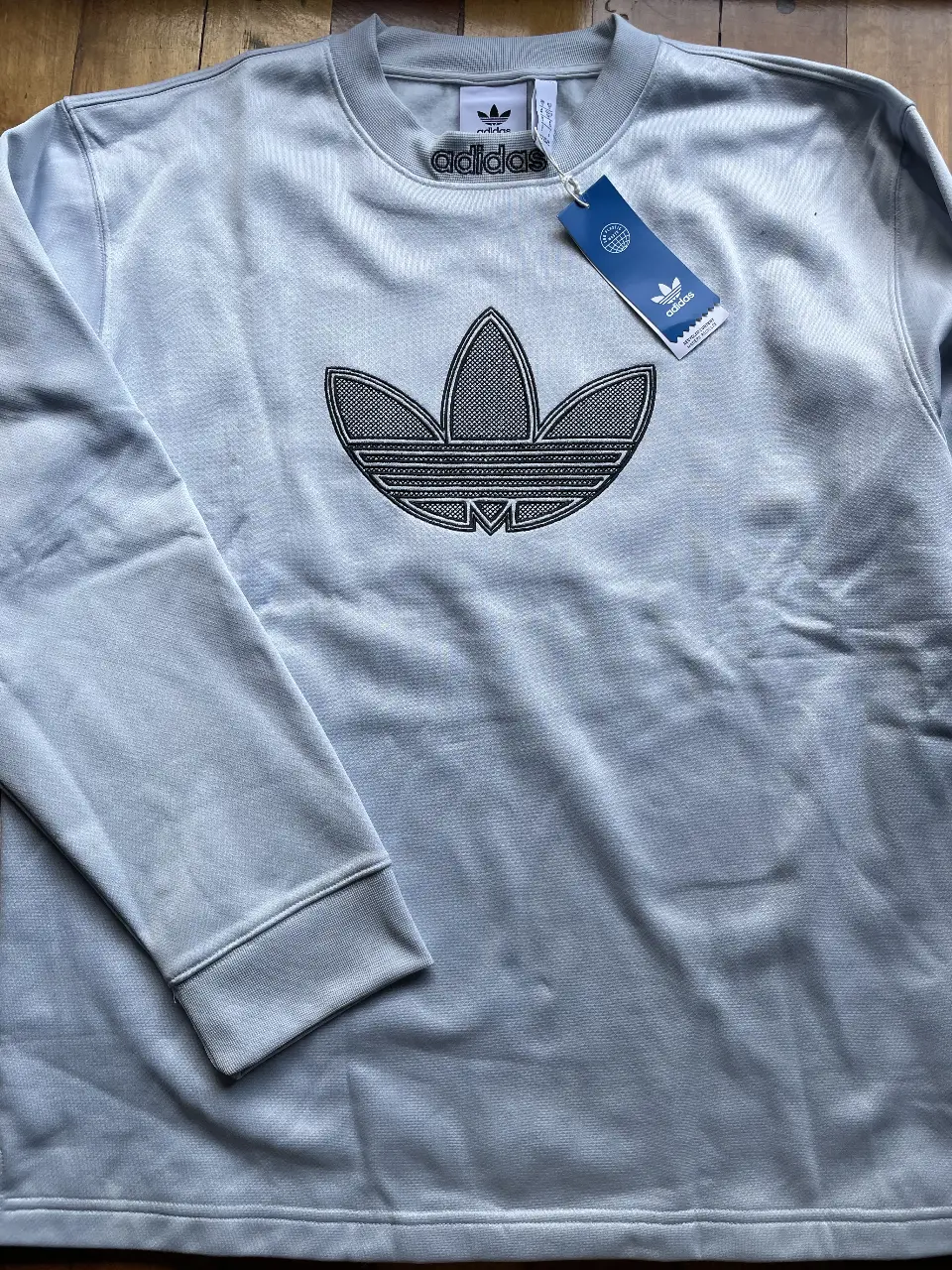 Buzo adidas
