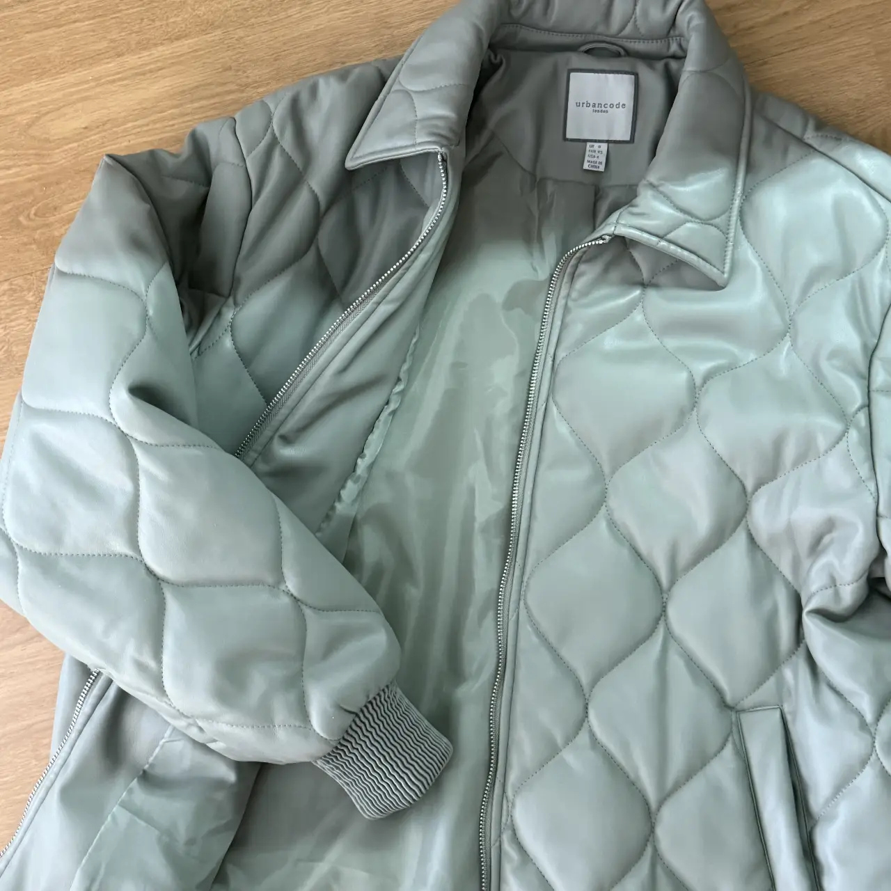 Campera Urbancode - imagen 4