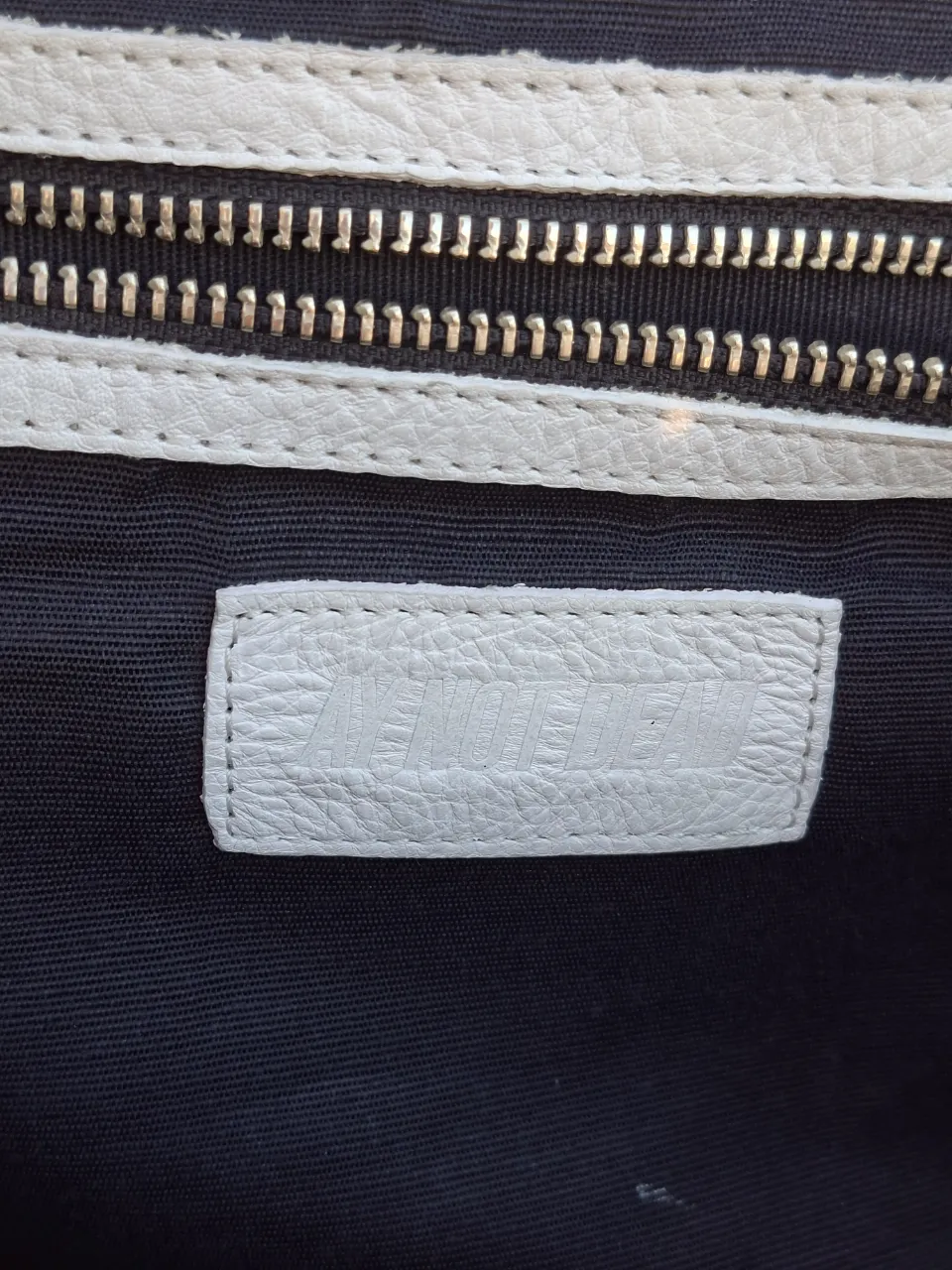 Cartera Ay Not Dead - imagen 4