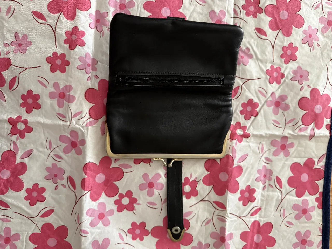 Monedero A ≠ - Vista 4