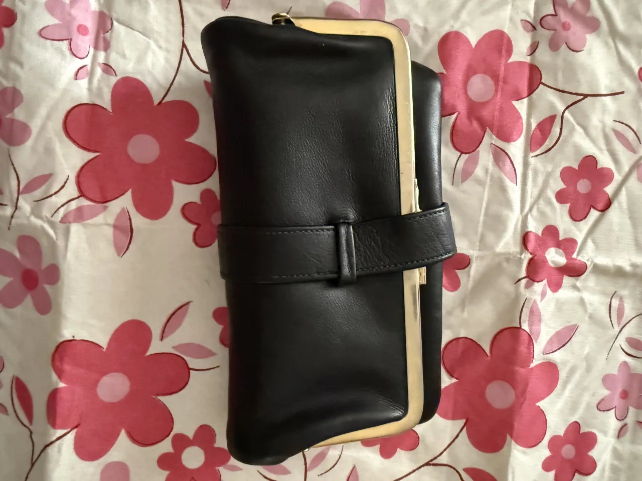 Monedero A ≠ - Vista 2