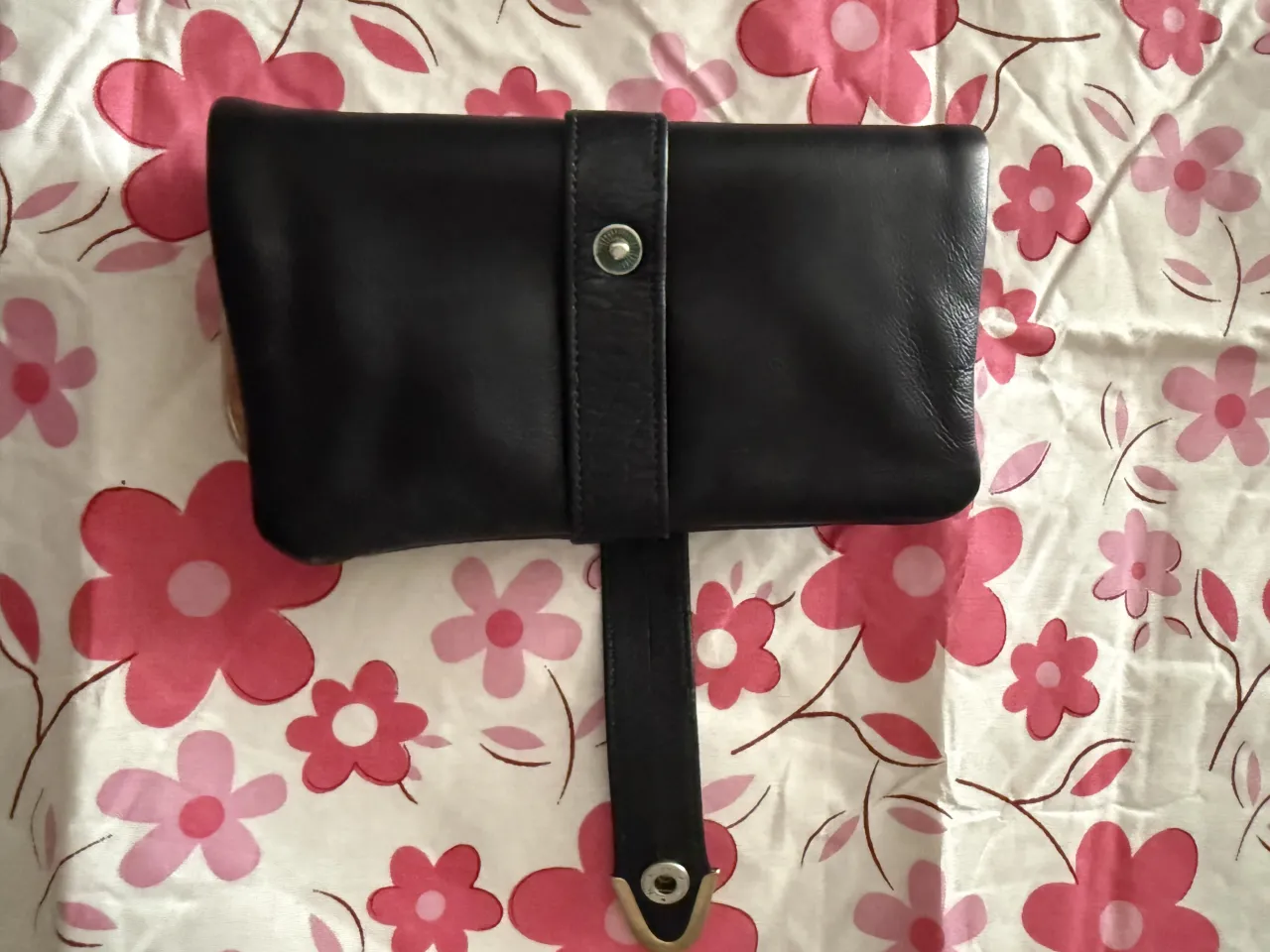 Monedero A ≠ - Vista 3