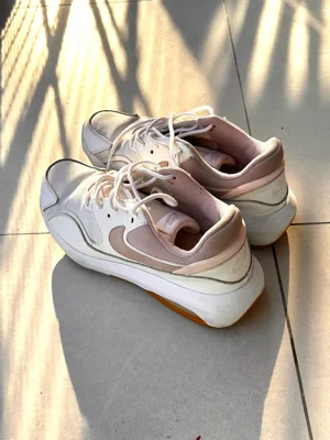 Nike · Talle US 8