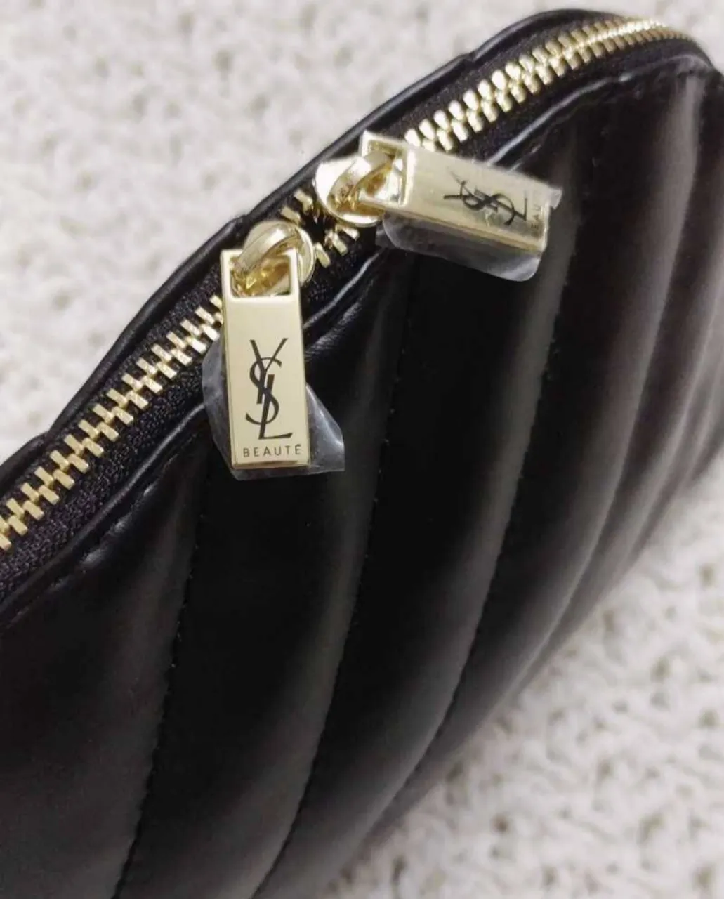 Neceser Yves Saint Laurent - imagen 2