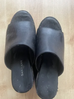 Sarkany · Talle AR 37
