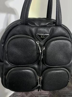 XL