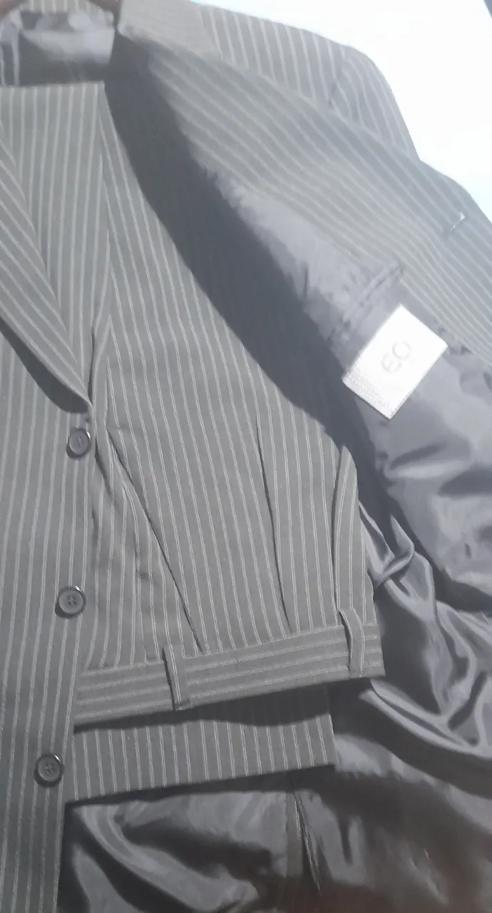 Traje EQ - Vista 2