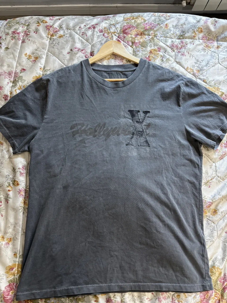 Remera GUESS - imagen 1