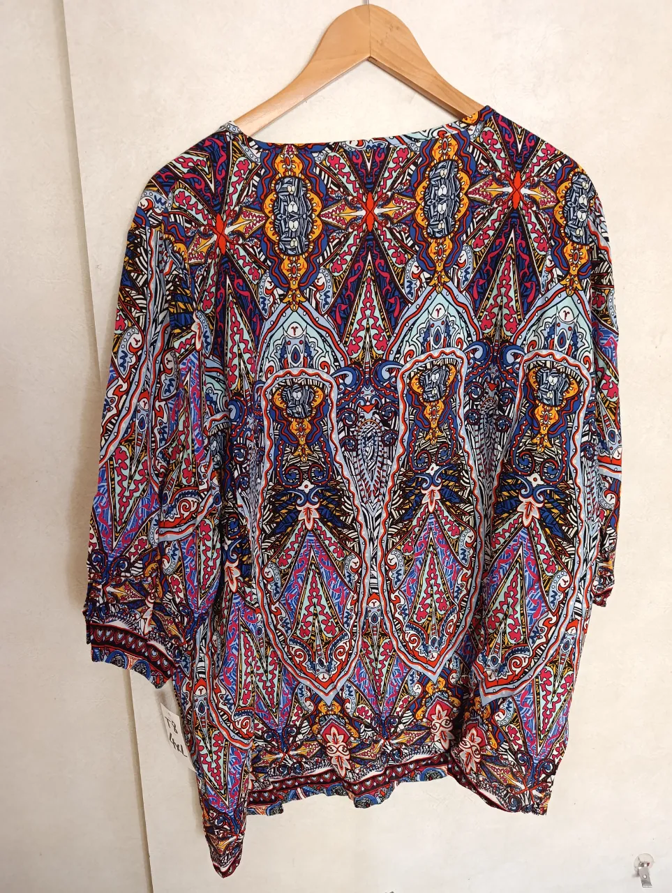 Blusa A ≠ - imagen 3