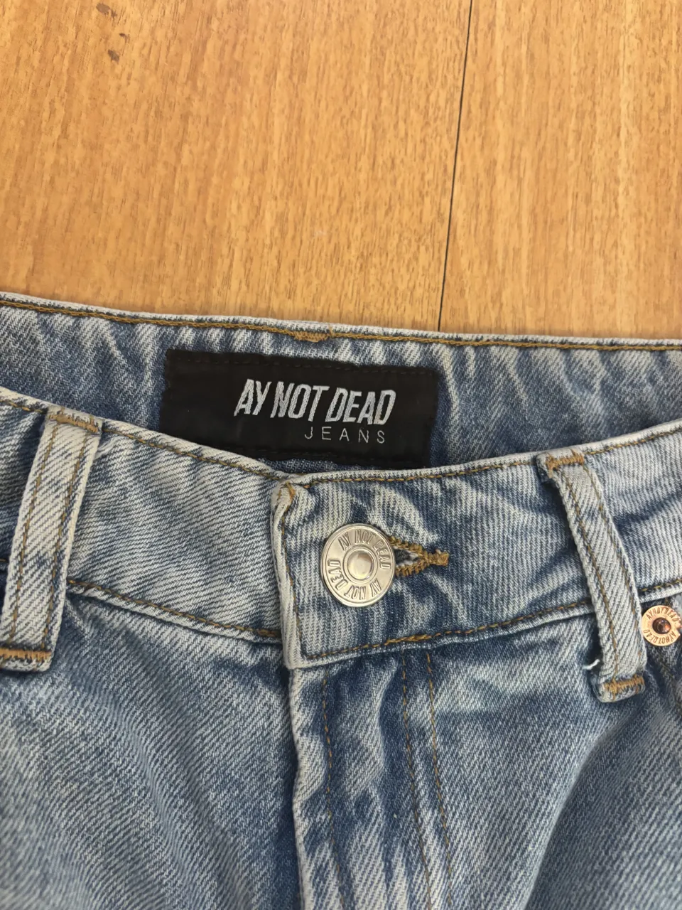 Short Ay Not Dead - imagen 5
