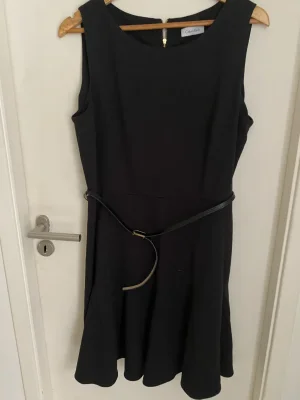 Calvin Klein · Talle L