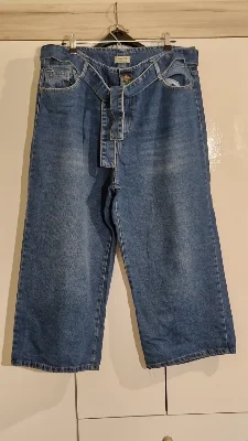 Shaple jeans
