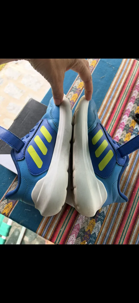 Zapatillas adidas - imagen 4
