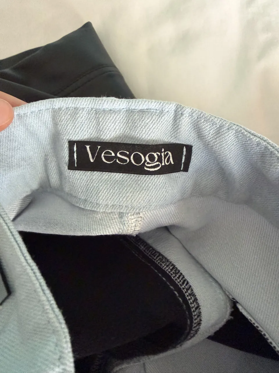 Jean Vesogia - imagen 3