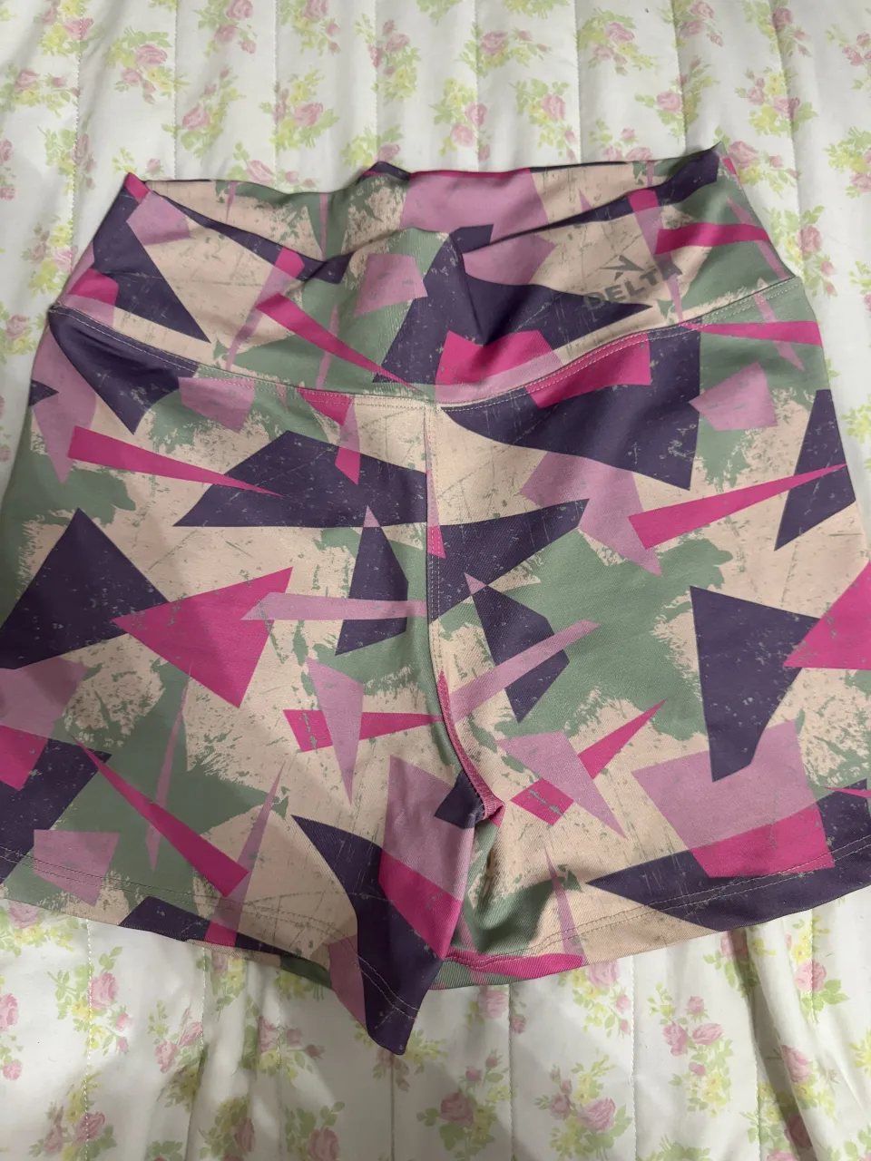 Short Delta - imagen 1
