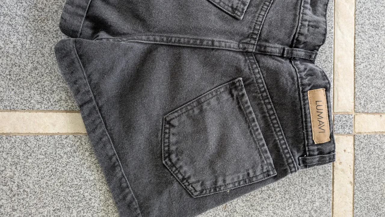Short Lumavi - imagen 3