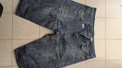 Levi's